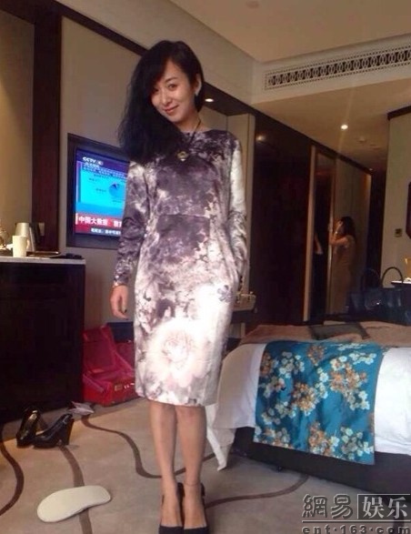 高清组图:陈坤自曝弟弟将大婚 晒弟媳试衣照 -