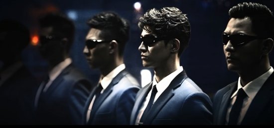 《 全员加速中 》传递 综艺 新三宝:正能量、玩心