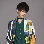 华晨宇《火星情报局》拍摄花絮 风格魅惑多变