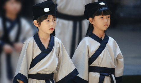 李昊煜欲帮王梓璇洗内裤不会献殷勤的娃是没有未来的